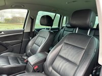 USED 2013 63 VOLKSWAGEN TIGUAN 2.0 MATCH TDI BLUEMOTION TECH 4MOTION DSG 5d 175 BHP 
