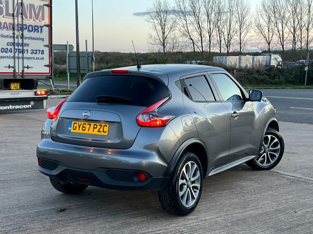 2017 NISSAN JUKE - Photo 2