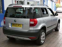 USED 2013 63 SKODA YETI 1.6 ELEGANCE GREENLINE II TDI CR 5d 103 BHP &pound;35 ROAD TAX LEATHER HEATED SEATS CRUISE CONTROL PARKING SENSORS 2 OWNERS 8 SERVICES TO 104K MILES