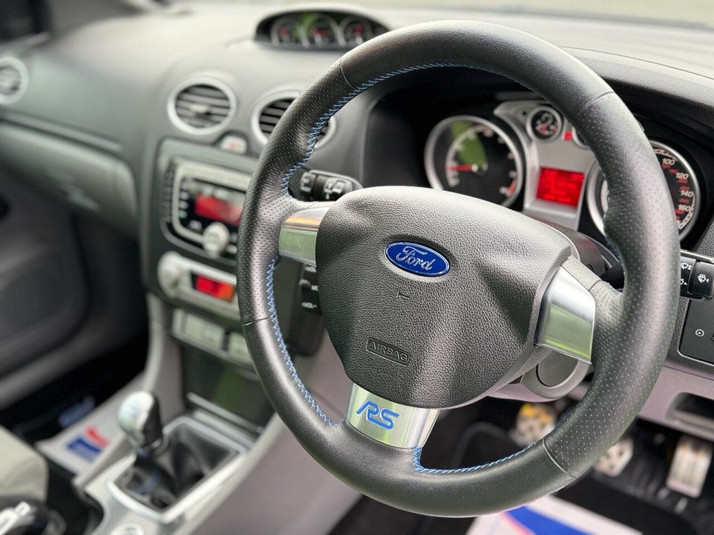 USED 2010 FORD FOCUS 2.5 RS 3d 300 BHP LUX PACK 1,CAR IS LIKE NEW!