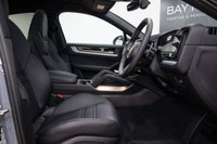 USED 2023 73 PORSCHE CAYENNE V6 E-HYBRID COUPE 