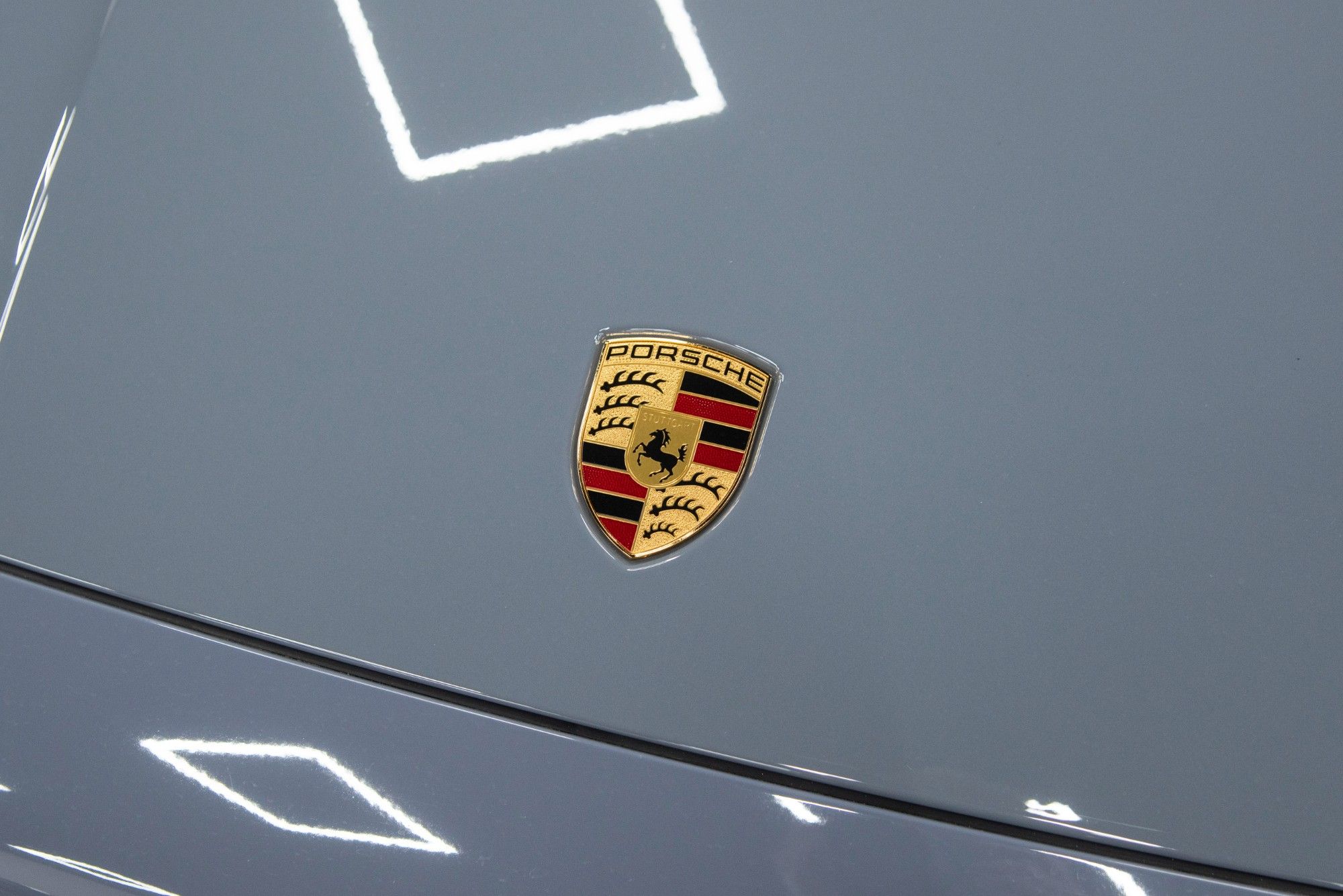 USED 2023 73 PORSCHE CAYENNE V6 E-HYBRID COUPE 
