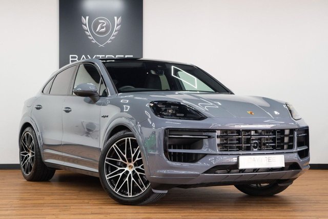 2023 73 Porsche Cayenne V6 E-HYBRID COUPE