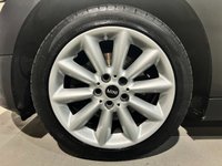 USED 2016 66 MINI CLUBMAN 1.5 COOPER 5d AUTO 134 BHP OVER &pound;7300 OF FACTORY EXTRAS!!