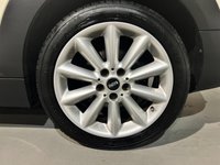 USED 2016 66 MINI CLUBMAN 1.5 COOPER 5d AUTO 134 BHP OVER &pound;7300 OF FACTORY EXTRAS!!