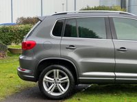 USED 2015 15 VOLKSWAGEN TIGUAN 2.0 R LINE TDI BLUEMOTION TECHNOLOGY 4MOTION 5d 139 BHP 
