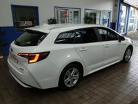 USED 2020 70 TOYOTA COROLLA 1.8 ICON 5d 121 BHP REAR VIEW CAMERA HEATED SEATS CRUISE CONTROL PARKINGSENSORS 1 OWNER TOYOTA WARRANTY SEPT 2030