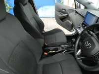 USED 2020 70 TOYOTA COROLLA 1.8 ICON 5d 121 BHP REAR VIEW CAMERA HEATED SEATS CRUISE CONTROL PARKINGSENSORS 1 OWNER TOYOTA WARRANTY SEPT 2030