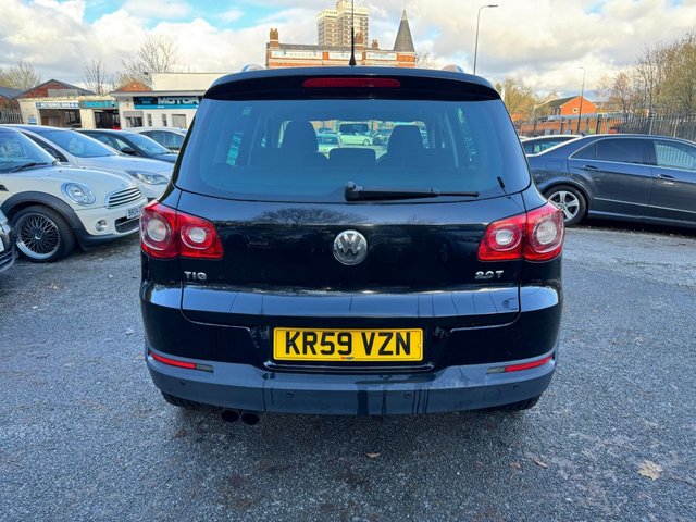 2009 VOLKSWAGEN TIGUAN - Photo 4