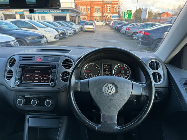 2009 VOLKSWAGEN TIGUAN - Photo 12