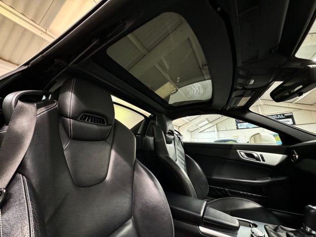 View our MERCEDES-BENZ SLK