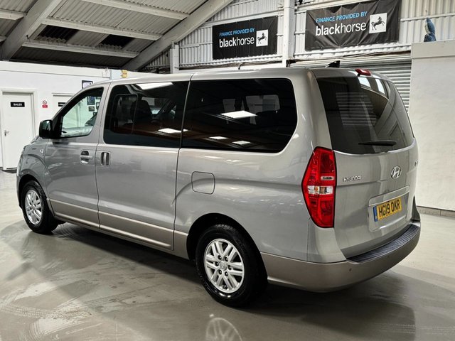 View our HYUNDAI i800