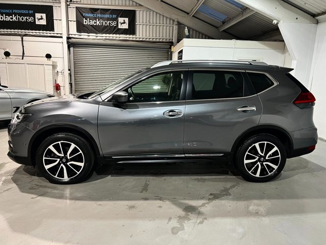View our NISSAN X-TRAIL