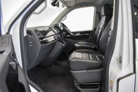 USED 2017 66 VOLKSWAGEN CARAVELLE EXECUTIVE 2.0 TDI 204PS DSG 4MOTION Rare 4Motion, Huge Spec!