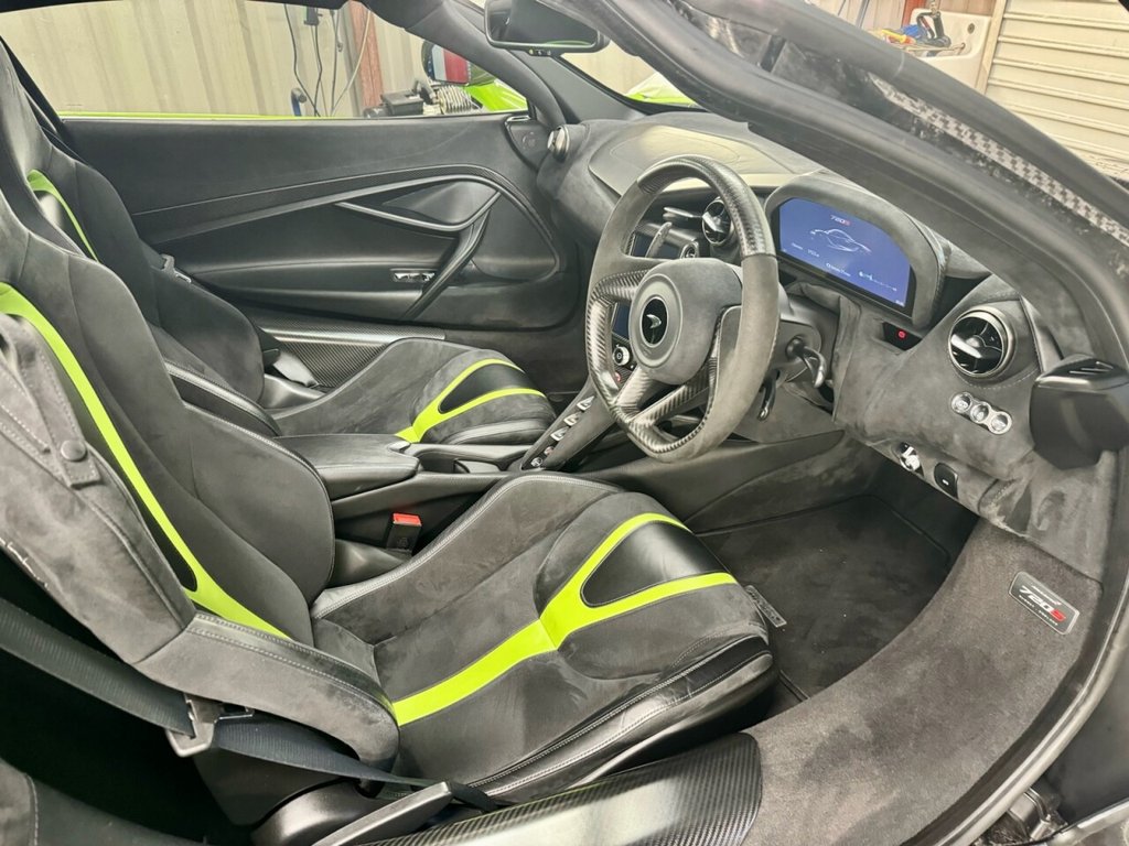 USED 2019 68 MCLAREN 720S 4.0 V8 SSG 2d 711 BHP VOSSEN ALLOYS