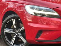 USED 2016 66 VOLVO V40 2.0 D3 R-DESIGN 5d 148 BHP 