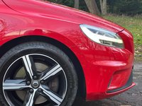 USED 2016 66 VOLVO V40 2.0 D3 R-DESIGN 5d 148 BHP 