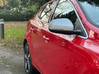 USED 2016 66 VOLVO V40 2.0 D3 R-DESIGN 5d 148 BHP 