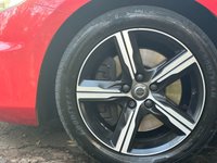 USED 2016 66 VOLVO V40 2.0 D3 R-DESIGN 5d 148 BHP 