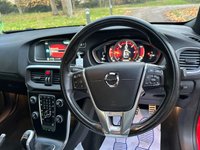USED 2016 66 VOLVO V40 2.0 D3 R-DESIGN 5d 148 BHP 