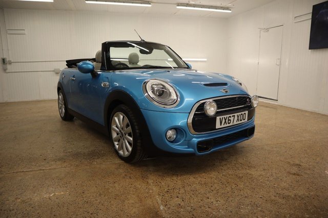 2017 67 MINI Convertible 2.0 COOPER S 2d 189 BHP