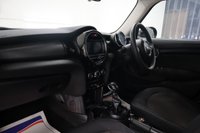 USED 2018 18 MINI HATCH COOPER 1.5 COOPER 5d 134 BHP ONLY ONE OWENR, GREAT USABLE EXTRAS FITTED THIS IS A FANTASTIC AUTOMIATIC MINI.