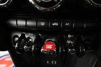 USED 2018 18 MINI HATCH COOPER 1.5 COOPER 5d 134 BHP ONLY ONE OWENR, GREAT USABLE EXTRAS FITTED THIS IS A FANTASTIC AUTOMIATIC MINI.
