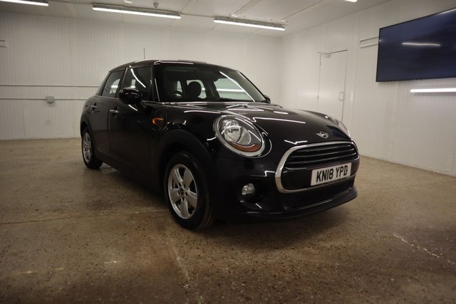 2018 18 MINI Hatch Cooper 1.5 COOPER 5d 134 BHP