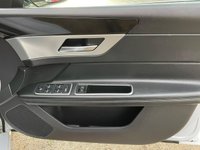 USED 2018 18 JAGUAR XF PRESTIGE LEATHER + SATNAV + CAMERA + 2 KEYS