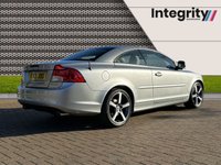 USED 2013 13 VOLVO C70 2.0 D4 SE LUX SOLSTICE 2d 175 BHP SATELITTE NAVIGATION - PREMIUM SOUND AUDIO SYSTEM - 18" MIDIR ALLOY WHEELS - XENON HEADLIGHTS - BLIND SPOT INFORMATION SYSTEM - REAR PARK ASSIST