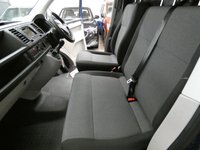 USED 2019 19 VOLKSWAGEN TRANSPORTER 2.0 T30 TDI P/V STARTLINE BMT 101 BHP 3 SEATS BLUETOOTH PARKING SENSORS ROOF RACK INTERNAL SHELVING PLYLINED 1 OWNER SERVICE HISTORY
