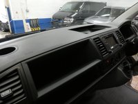 USED 2019 19 VOLKSWAGEN TRANSPORTER 2.0 T30 TDI P/V STARTLINE BMT 101 BHP 3 SEATS BLUETOOTH PARKING SENSORS ROOF RACK INTERNAL SHELVING PLYLINED 1 OWNER SERVICE HISTORY