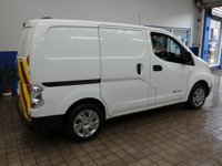 USED 2019 19 NISSAN NV200 E ACENTA 108 BHP &pound;0 ROAD TAX CAZ ULEZ LONDON CONGESTION COMPLIANT AIR CON HEATED STEERING HEATED SEATS REAR VIEW CAMERA 2 CHARGING CABLES 1 OWNER SERVICE HISTORY