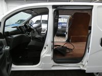 USED 2019 19 NISSAN NV200 E ACENTA 108 BHP &pound;0 ROAD TAX CAZ ULEZ LONDON CONGESTION COMPLIANT AIR CON HEATED STEERING HEATED SEATS REAR VIEW CAMERA 2 CHARGING CABLES 1 OWNER SERVICE HISTORY