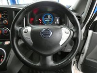 USED 2019 19 NISSAN NV200 E ACENTA 108 BHP &pound;0 ROAD TAX CAZ ULEZ LONDON CONGESTION COMPLIANT AIR CON HEATED STEERING HEATED SEATS REAR VIEW CAMERA 2 CHARGING CABLES 1 OWNER SERVICE HISTORY
