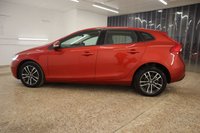 USED 2018 68 VOLVO V40 1.5 T2 MOMENTUM NAV PLUS 5d 121 BHP ONE OWNER FROM NEW WITH ONLY 6,000 MILES IT LIKE A BRAND NEW CAR