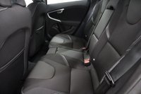 USED 2018 68 VOLVO V40 1.5 T2 MOMENTUM NAV PLUS 5d 121 BHP ONE OWNER FROM NEW WITH ONLY 6,000 MILES IT LIKE A BRAND NEW CAR