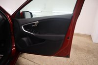 USED 2018 68 VOLVO V40 1.5 T2 MOMENTUM NAV PLUS 5d 121 BHP ONE OWNER FROM NEW WITH ONLY 6,000 MILES IT LIKE A BRAND NEW CAR