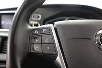 USED 2018 68 VOLVO V40 1.5 T2 MOMENTUM NAV PLUS 5d 121 BHP ONE OWNER FROM NEW WITH ONLY 6,000 MILES IT LIKE A BRAND NEW CAR