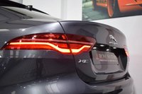 USED 2020 R JAGUAR XE 2.0 R-DYNAMIC SE 4d 177 BHP PAN ROOF / HEADS UP / FACELIFT