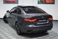 USED 2020 R JAGUAR XE 2.0 R-DYNAMIC SE 4d 177 BHP PAN ROOF / HEADS UP / FACELIFT