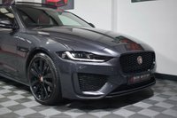 USED 2020 R JAGUAR XE 2.0 R-DYNAMIC SE 4d 177 BHP PAN ROOF / HEADS UP / FACELIFT