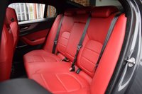 USED 2020 R JAGUAR XE 2.0 R-DYNAMIC SE 4d 177 BHP PAN ROOF / HEADS UP / FACELIFT