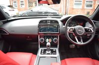 USED 2020 R JAGUAR XE 2.0 R-DYNAMIC SE 4d 177 BHP PAN ROOF / HEADS UP / FACELIFT