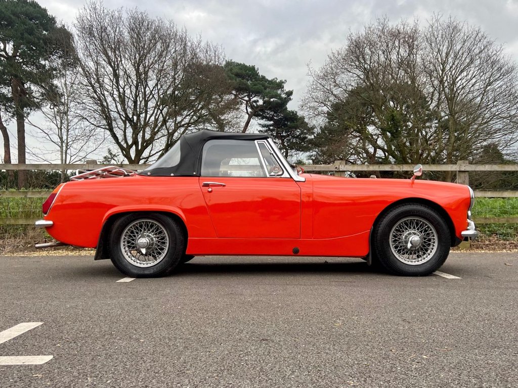 USED 1971 MG MIDGET 1300 // 2d Convertible // Chrome Bumper // 65 BHP // px swap 