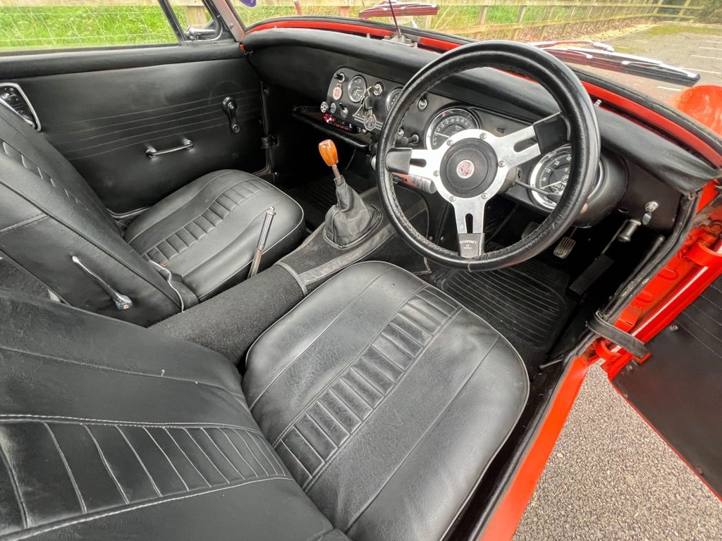 USED 1971 MG MIDGET 1300 // 2d Convertible // Chrome Bumper // 65 BHP // px swap 
