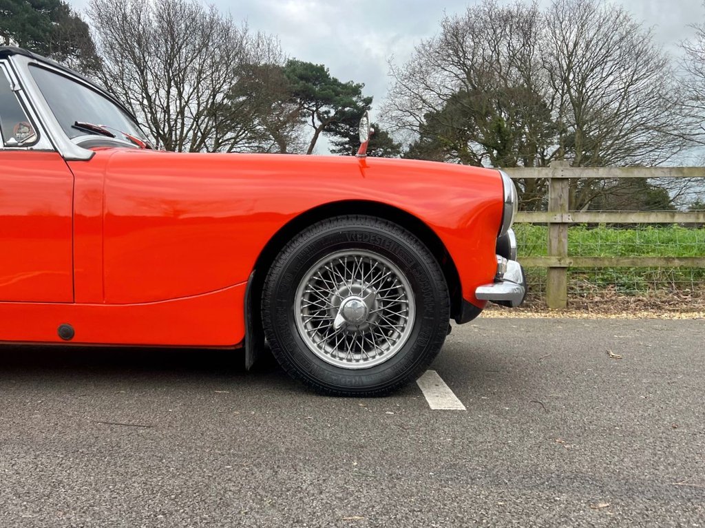 USED 1971 MG MIDGET 1300 // 2d Convertible // Chrome Bumper // 65 BHP // px swap 