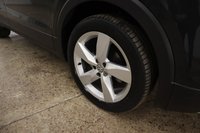 USED 2019 69 VOLKSWAGEN T-CROSS 1.0 SEL TSI 5d 114 BHP 1 OWNER LOW MILES GREAT SPECIFICATION LOW CAR TAX AND EMISSIONS