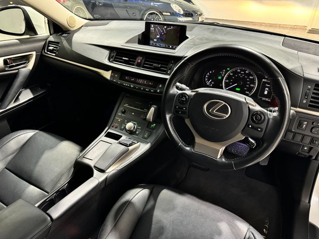 View our LEXUS CT