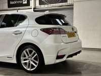 USED 2015 15 LEXUS CT 1.8 200H LUXURY 5d 134 BHP 